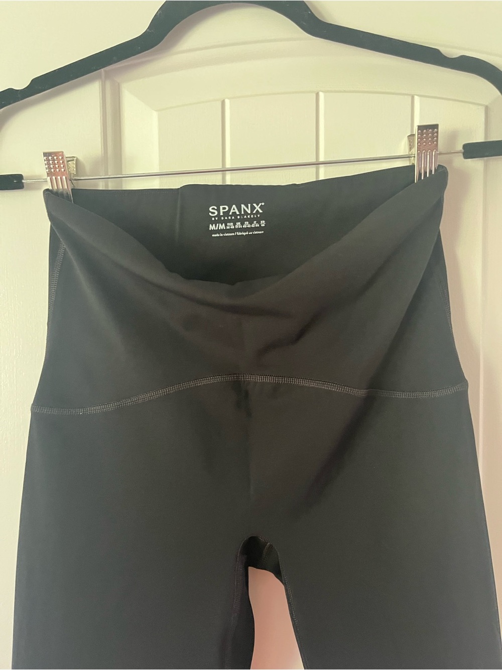 SPANX by Sarah Blakely Black leggings - Size Medium